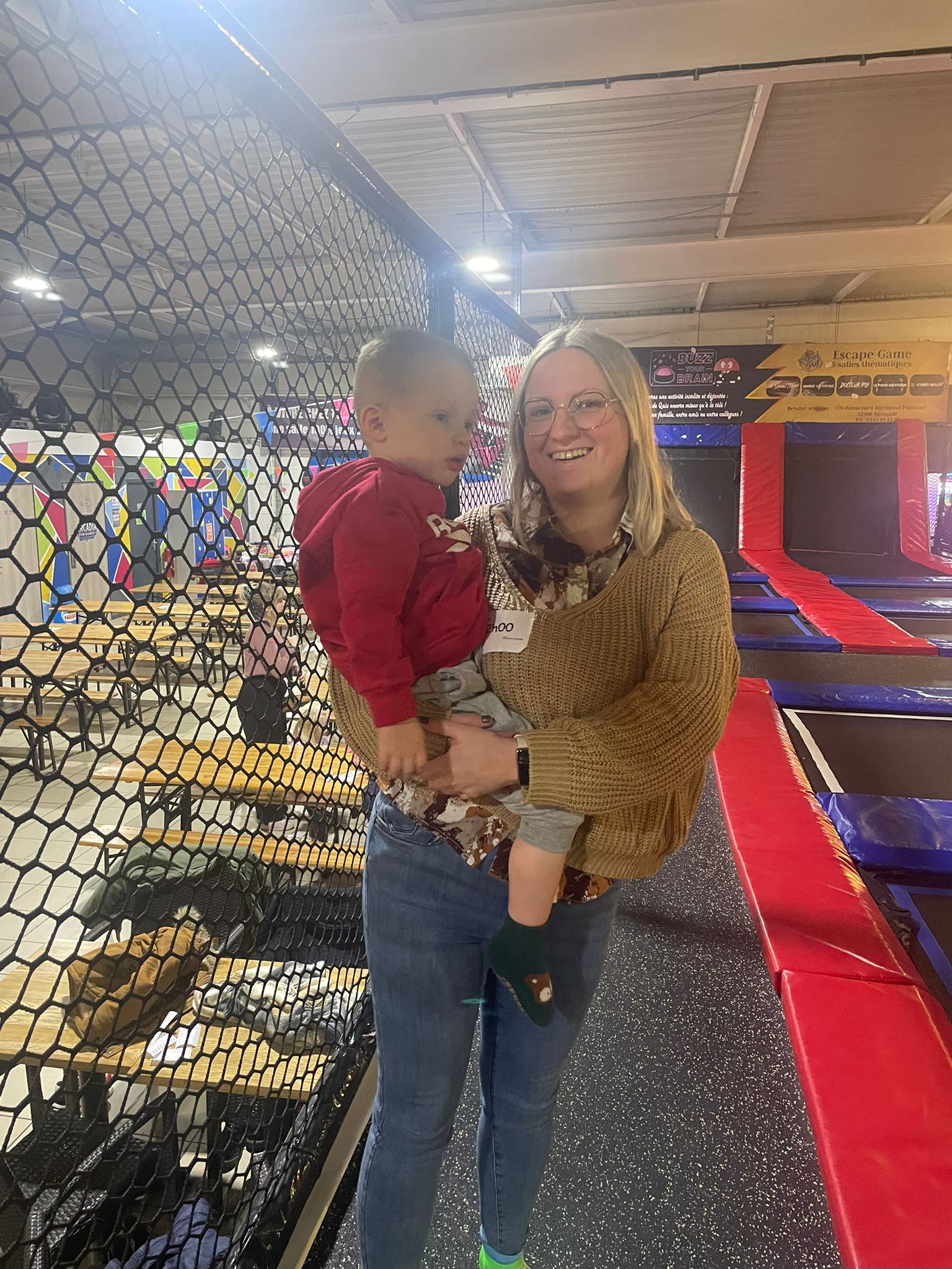 WhatsApp Image 2026-01-04 at 14.52.24 (4) Session baby jumper, moment parent enfant, haut de France, trampoline parc bruay la huissière